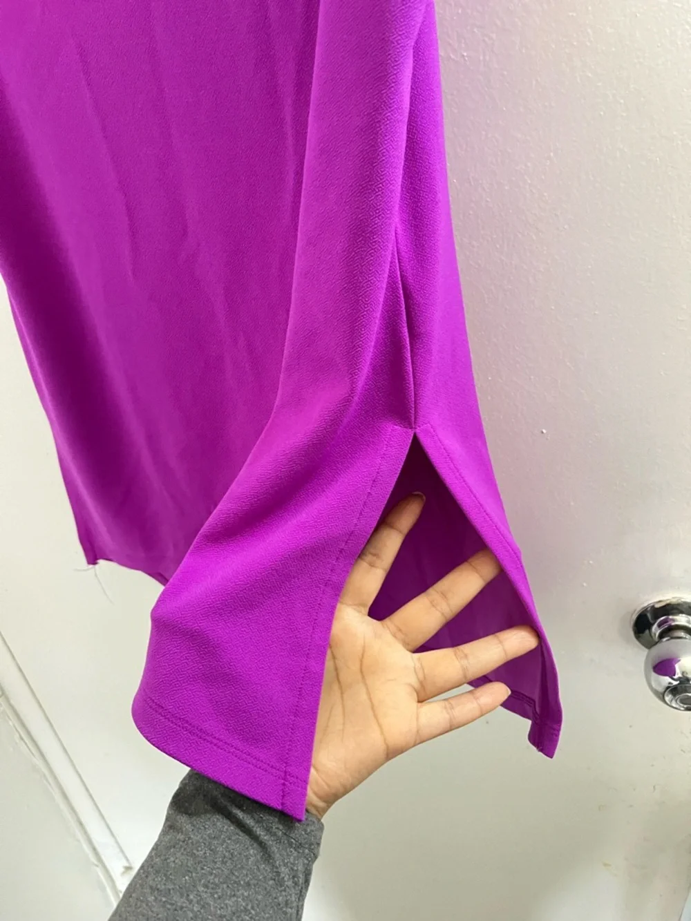 The Limited Fuchsia/Purple High-Low Sleeveless Tank - Picture 5 of 5